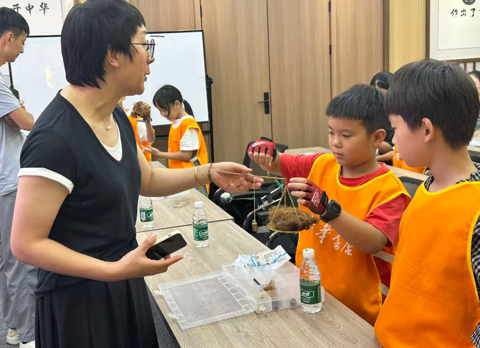 微信图片_20251013161020_735_106.png 微信图片_20251013161020_735_106.png